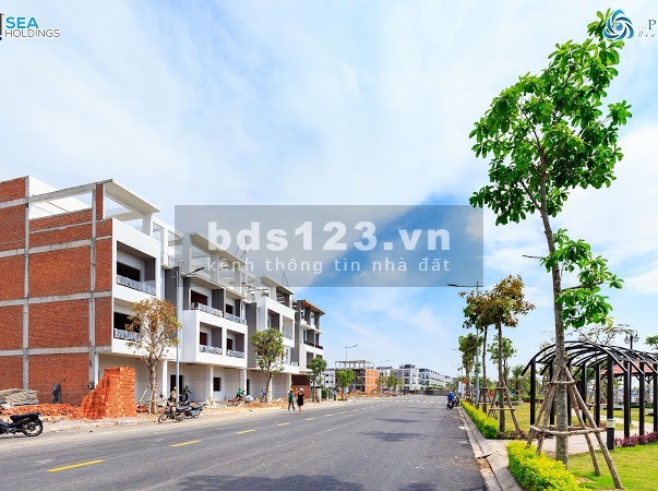 Bán Nhà Phố Liền Kề View Sông - Gần KCN Thuận Đạo