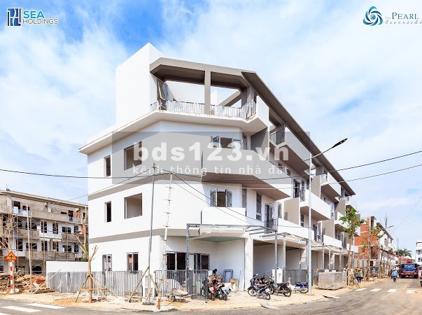 Bán Nhà Phố Liền Kề View Sông - Gần KCN Thuận Đạo
