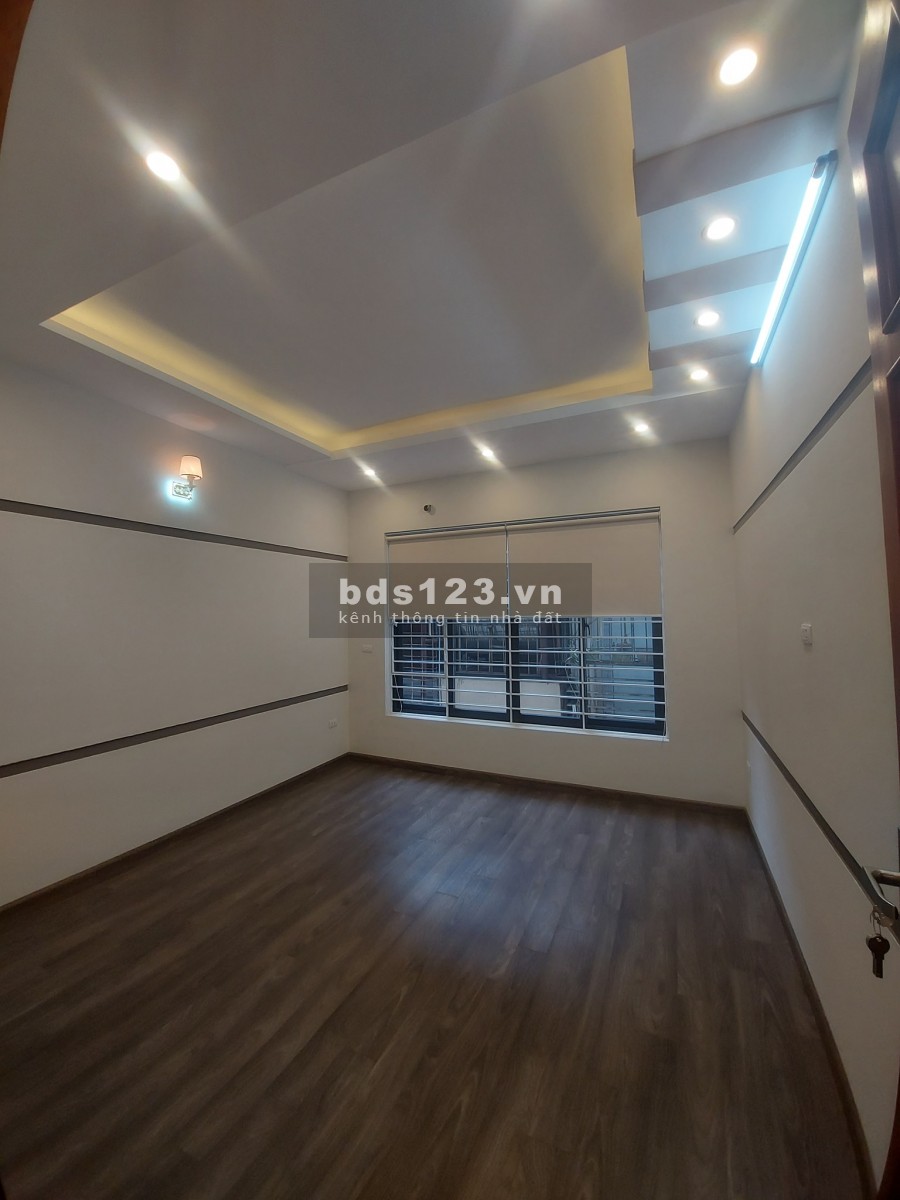 Bán Gấp Nhà Đẹp Phố Vũ Trọng Phụng, 50m², 5T, MT 3.8m, 6.1 tỷ