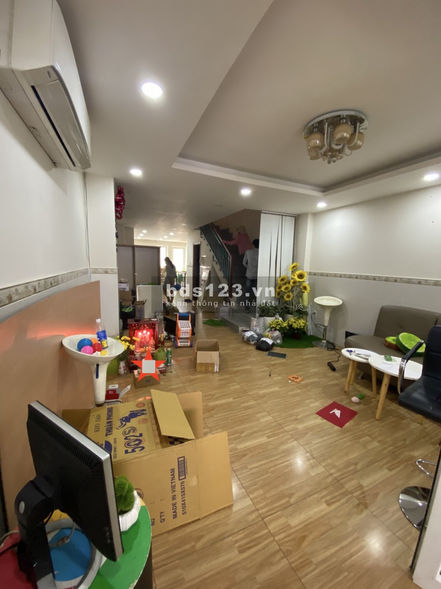 MT Trần Bình Trọng 4x30m Trệt, 3lầu, 6p, 5wc. 5Ml chỉ 27tr/th.