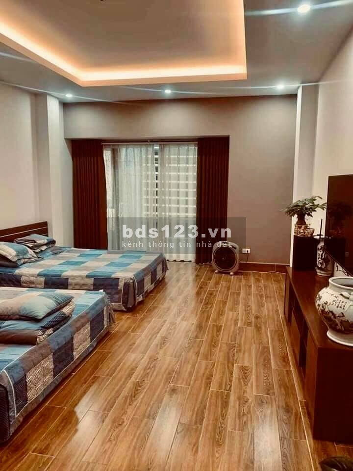 Thái Thinh 7 tầng thang máy kinh doanh oto tránh
