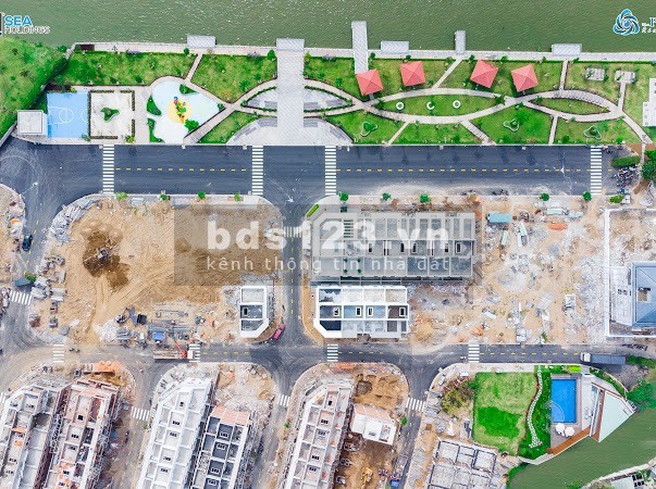Bán Nhà Phố Liền Kề View Sông - Gần KCN Thuận Đạo