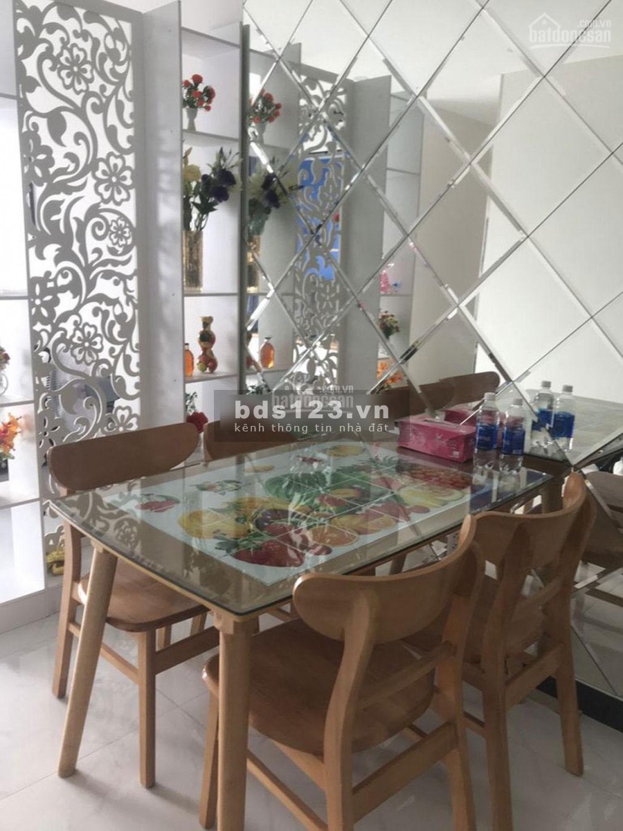Mình có căn hộ rộng 90m2, 3 PN, đủ nội thất cần cho thuê giá 15 triệu/tháng, cc Viva Riverside