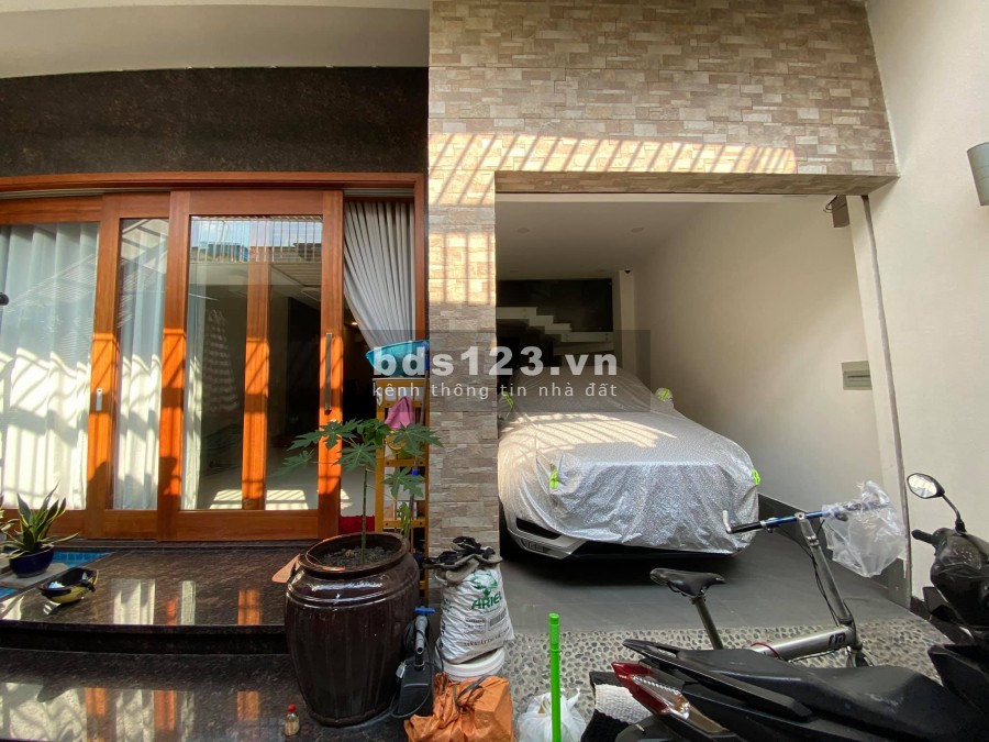 CÁCH MẠNG THÁNG 8 - QUẬN 3 - NAY CHỈ DƯỚI 100TR/M2