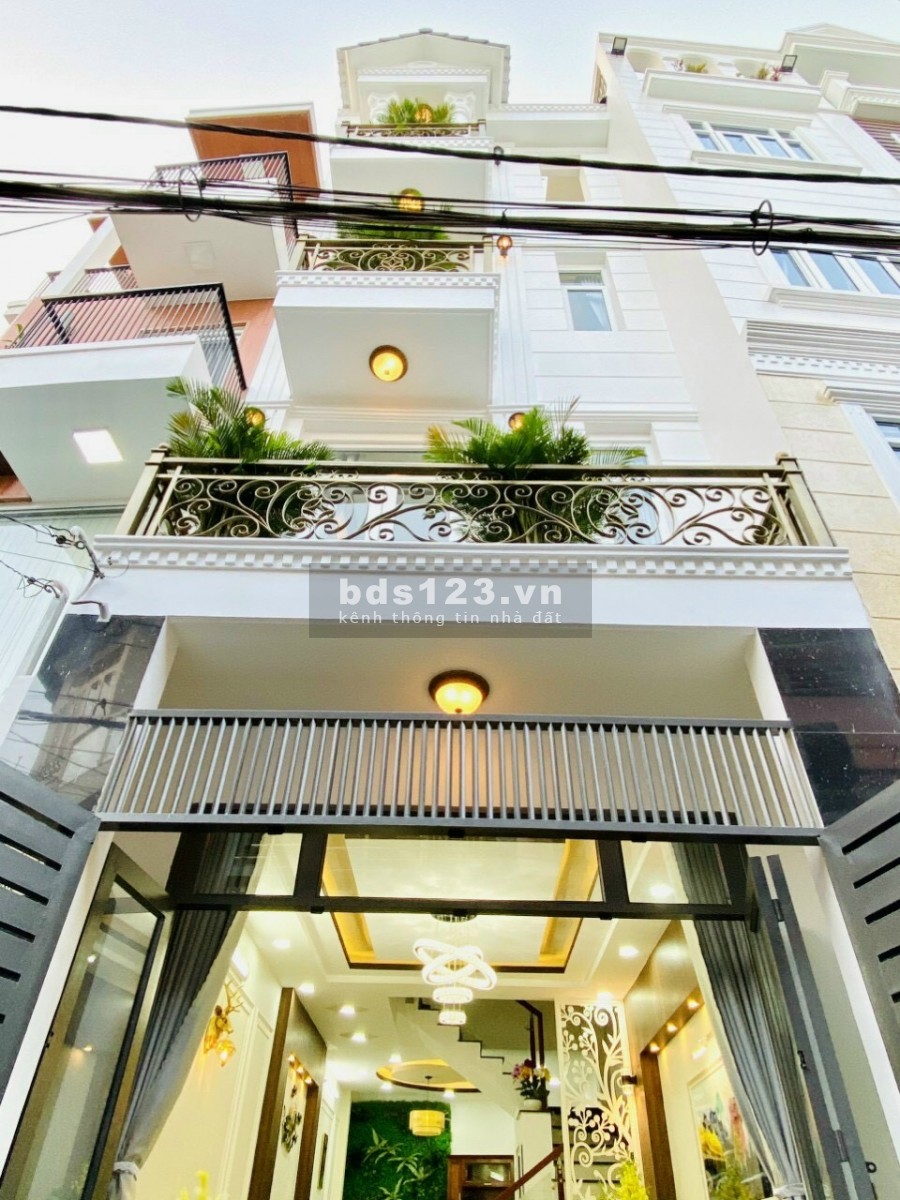 Bán nhà phố đẹp Đường số 18, Phường 08, Quận Gò Vấp