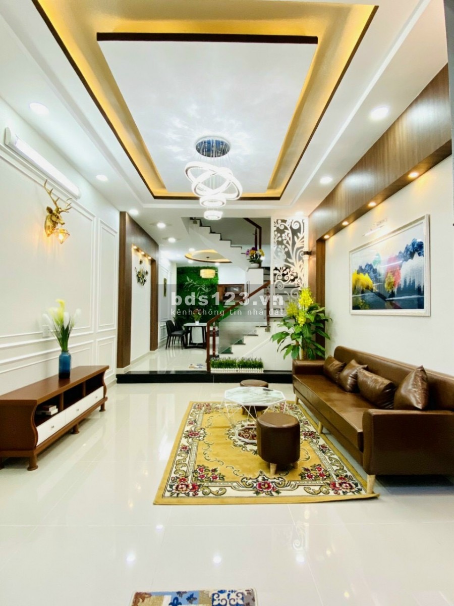 Bán nhà phố đẹp Đường số 18, Phường 08, Quận Gò Vấp