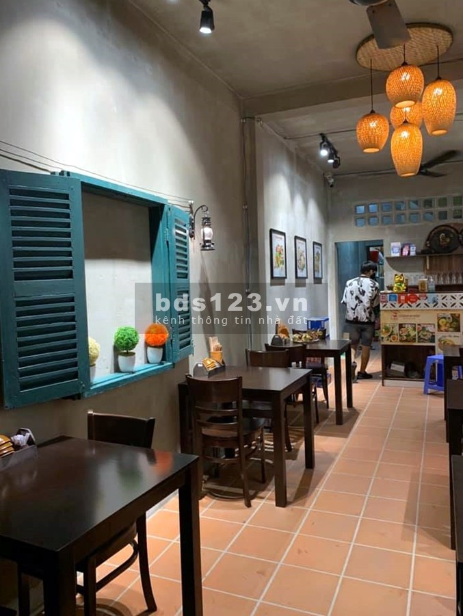 Bán gấp nhà mới 2 tầng hẻm nhựa 6m trung tâm Bình Thạnh sẵn sàng đón tết