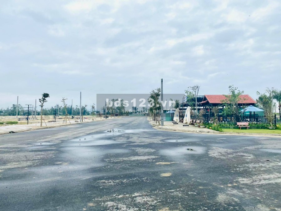 Bán KĐT bếnh du thuyền Mallorca giá chỉ 13.5tr/m2