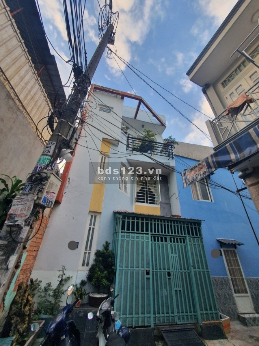 Bán nhà Hẻm KIA Morning 35m2 3Tầng chỉ 3.4Tỷ, Quang Trung P8 GV(TL)