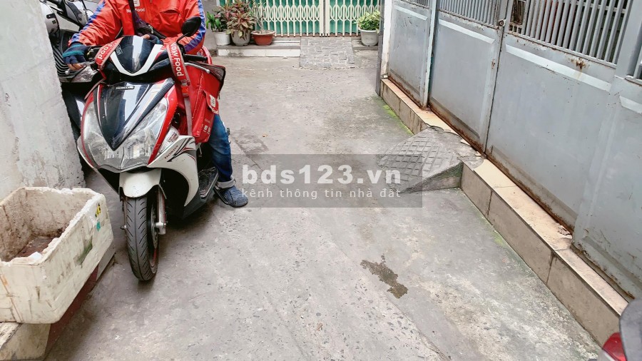 Bán nhà Đồng Nai, phường 15, Quận 10 giá rẻ rộng 51m2 chỉ 5,4 Tỷ. 15m là mặt tiền.