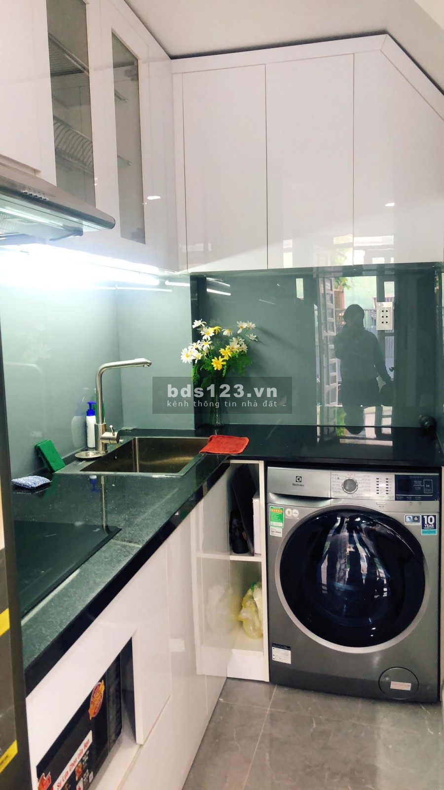 NHÀ ÂU CƠ TÂN BÌNH XE TẢI NHỎ THÔNG 3 TẦNG NHÀ MỚI ĐẸP GẤP BÁN 3,2 tỷ