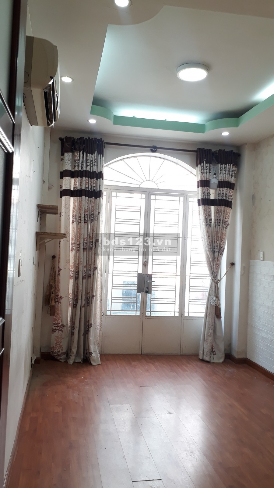 Cho thuê nhà nguyên căn Trần Hưng Đạo quận 1
