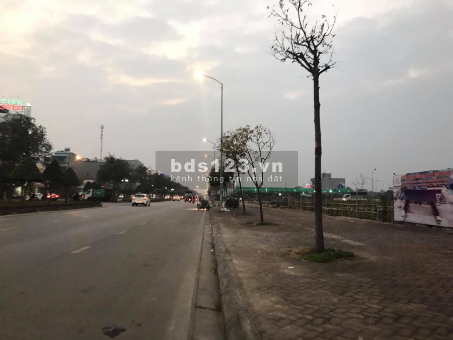 Bán lô đất thương mại DV mặt đường Trường Chinh, 720m2, mt 20m, 61.2 tỷ