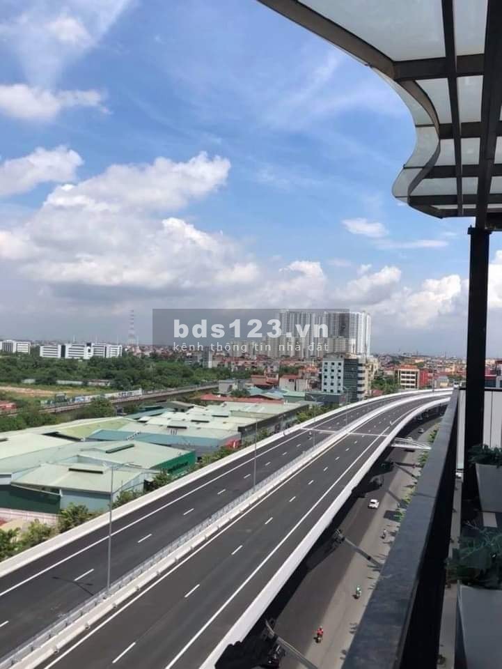 Phạm Văn Đồng, 11 tầng, 15 VP công ty, 160m2, KD 400tr/tháng