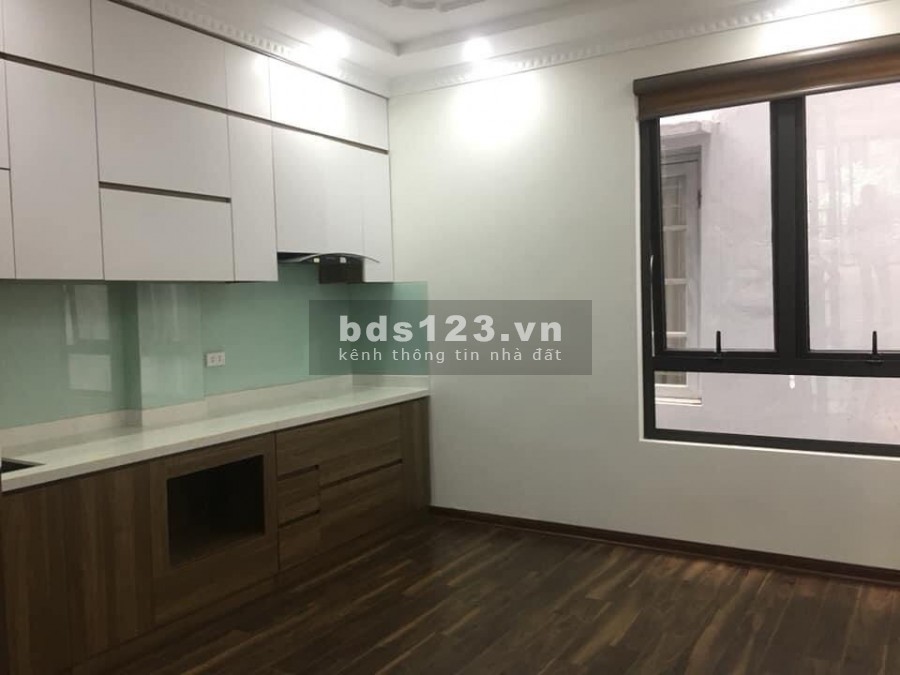 Nhà Ngõ 218 Lạc Long Quân Tây Hồ 49m2, Nhà 5 tầng, Giá 9 tỷ2.