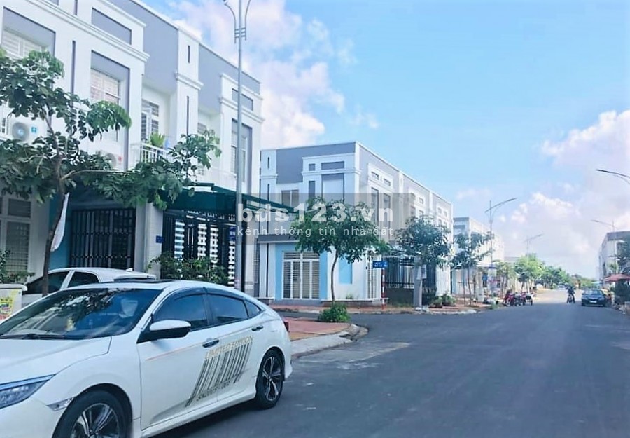 Bán Nhà Trệt Lầu Khu Dân Cư Hoàng Quân Cái Răng
