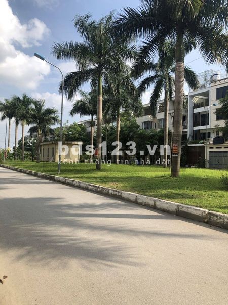 Cần bán lô đất dịch vụ thửa 234 tại khu đô thị Tân Tây Đô giá tốt