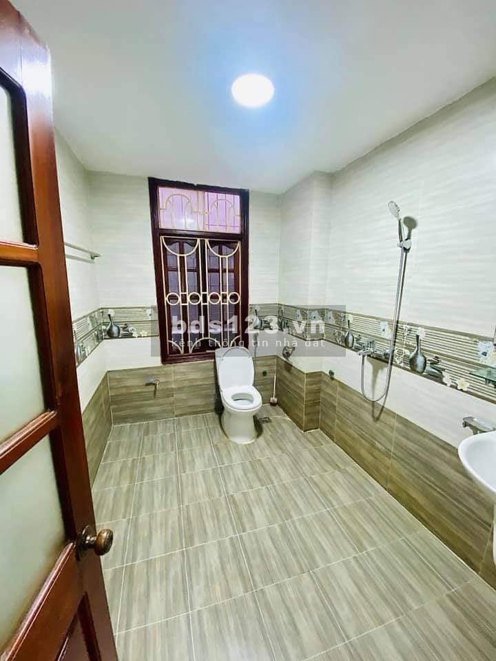 Nguyễn Trãi 8 TẦNG THANG MÁY, Ô TÔ tránh , KINH DOANH đỉnh mặt tiền 4.5m 5.5 tỷ