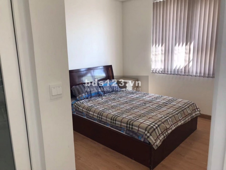 Căn hộ Moonlight Boulevard full nội thất 100% view Quận 1, dt 72m2, 2 pn, giá thương lượng