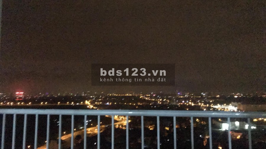 Bán căn hộ CT2 Thạch Bàn, Long Biên S: 70 m2, giá 1,5 tỷ LH 0366735565