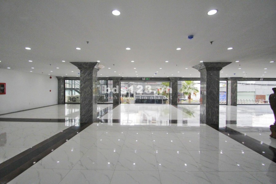 Diện tích sử dụng 4️⃣0️⃣0️⃣0️⃣m2 (NGUYÊN CĂN) MỚI 100% HẦM 7 LẦU Thảo Điền Quận 2
