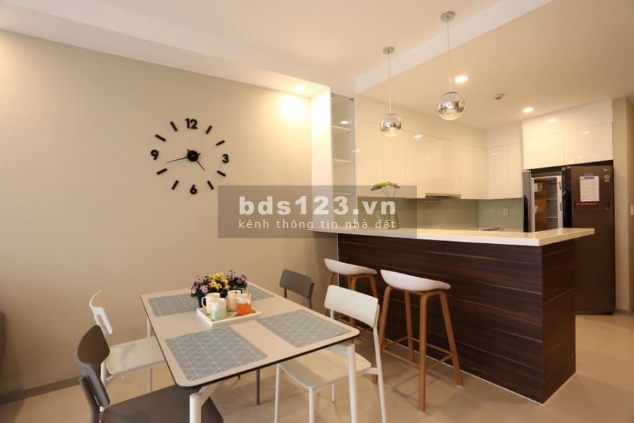Cần cho thuê căn hộ Gold View Quận 4 dt 81m2, 2PN, 2WC giá 15 triệu/tháng