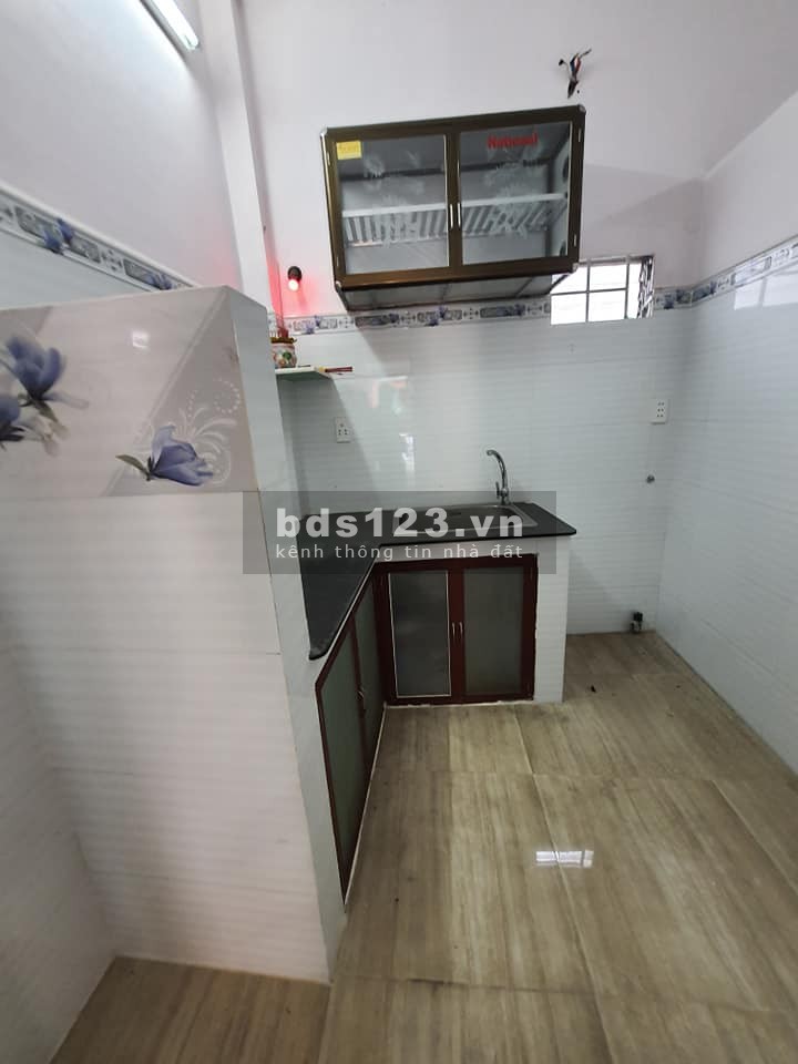 Bán nhà HXH 664 Nguyễn Đình Chiểu Phường 3, Quận 3, DT 40 m, 6,8 tỷ.