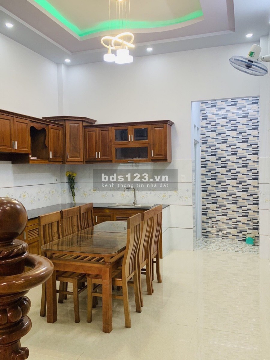 Nhà tuyệt đẹp (4x15)1T 2L, sân thượng hẻm xe hơi Bà Hom Q6