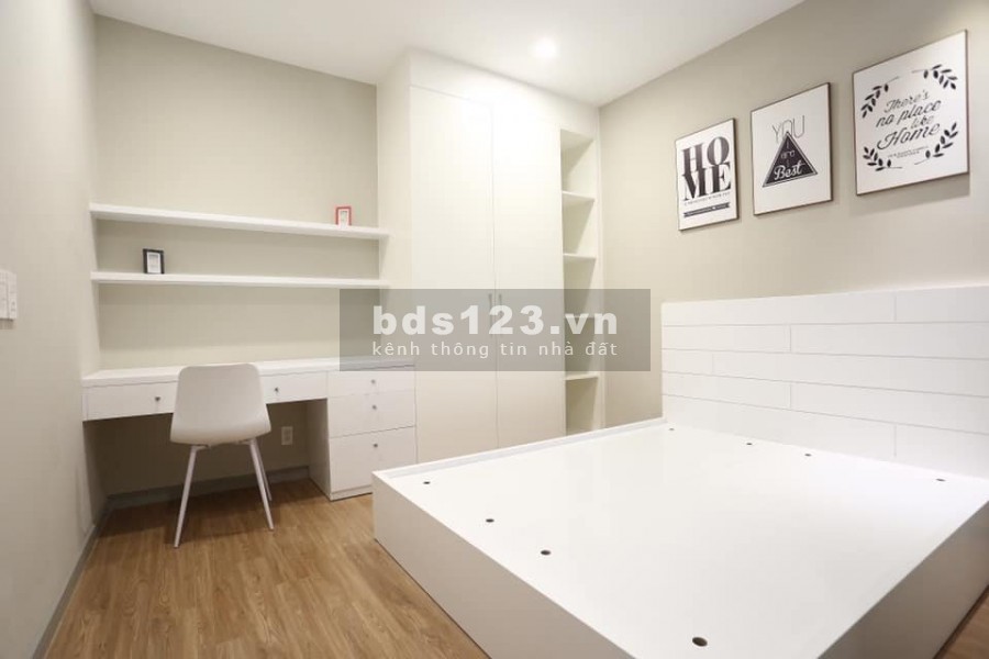 Cần cho thuê căn hộ Gold View Quận 4 dt 81m2, 2PN, 2WC giá 15 triệu/tháng