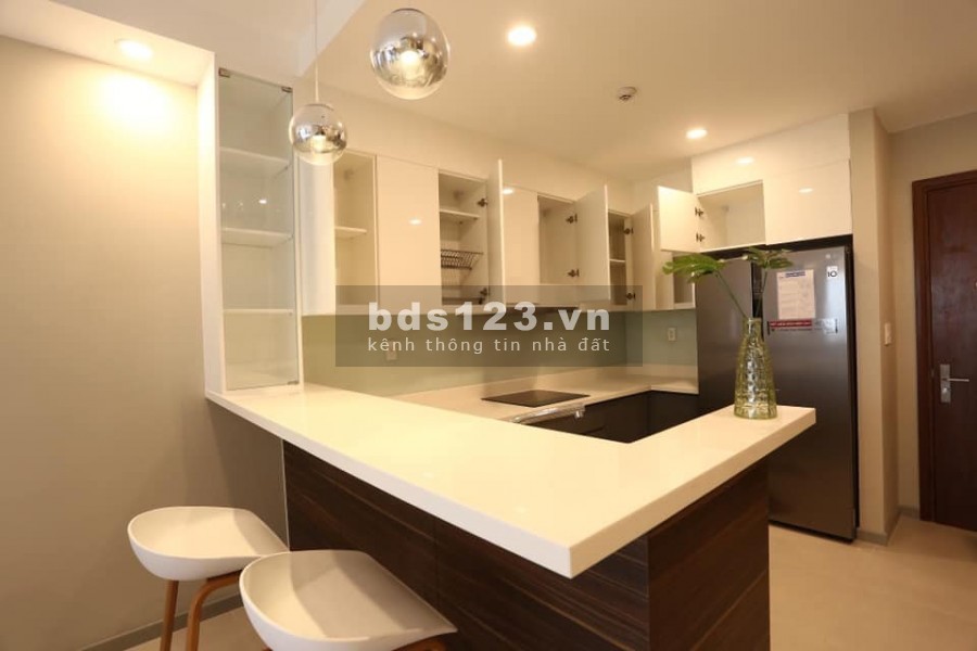 Cần cho thuê căn hộ Gold View Quận 4 dt 81m2, 2PN, 2WC giá 15 triệu/tháng