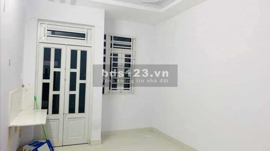 Nhà bán giá rẻ, diện tích 90m2 giá chưa dưới 5 tỷ, đường Tô Hiến Thành Quận 10