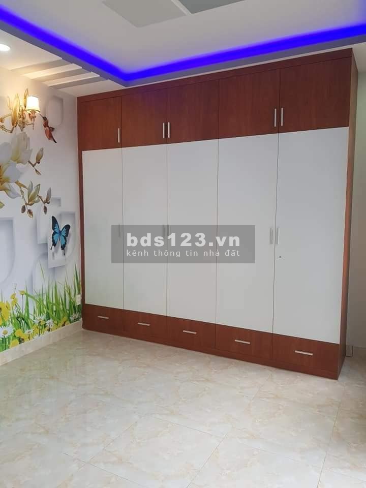 Bán nhà Quận 3,4 tầng nhà mới ở ngay, tặng toàn bộ nội thất.Rộng 60m2.