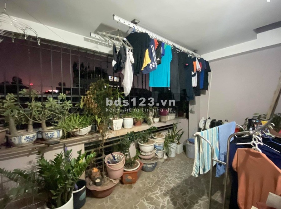 Bán gấp Nhà đường Thành thái, P 13, Quận 10, hướng ĐN, 38m2, giá 4 tỷ 950.