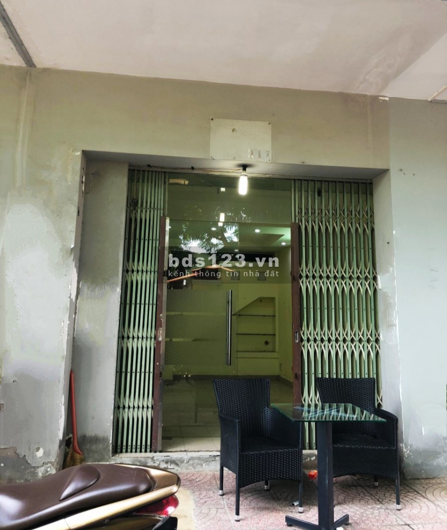 Bán gấp Shophouse CC Besco An Sương, 1 trệt 1 lửng DTSD 85m2. Sổ hồng chính chủ. 2.65 tỷ thương lượng mạnh