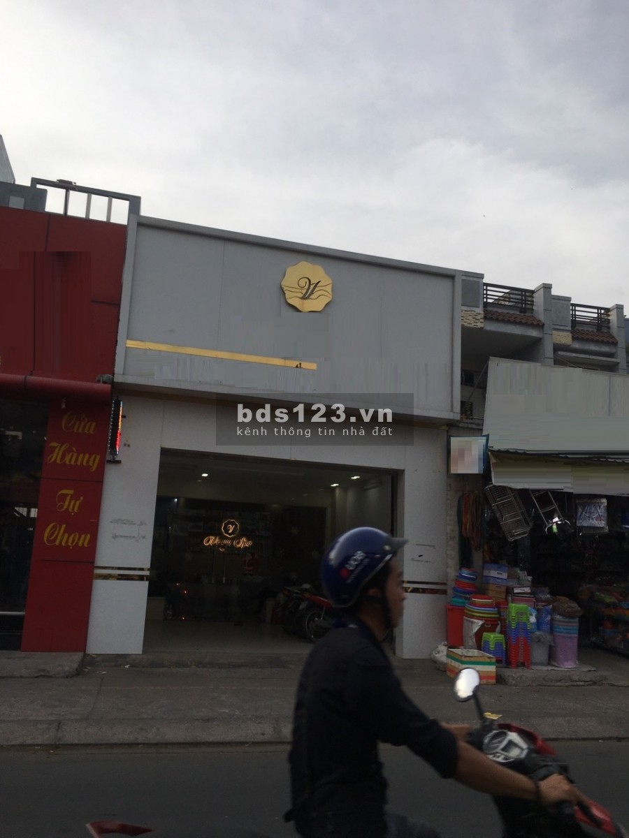 Đường Kênh Nước Đen, mt ngang 4. khu đông đúc
