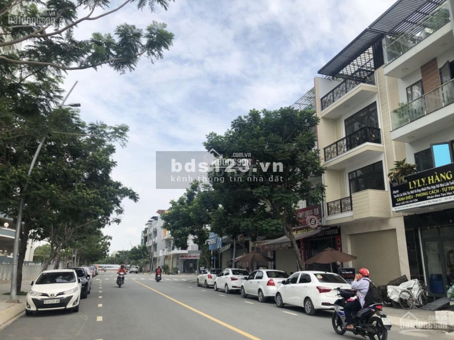 CẦN BÁN NHÀ MẶT PHỐ GIÁ TỐT KHU VỰC QUẬN 6 &amp; QUẬN 11 TP HCM liên hệ trực tiếp SĐT : 0845406399