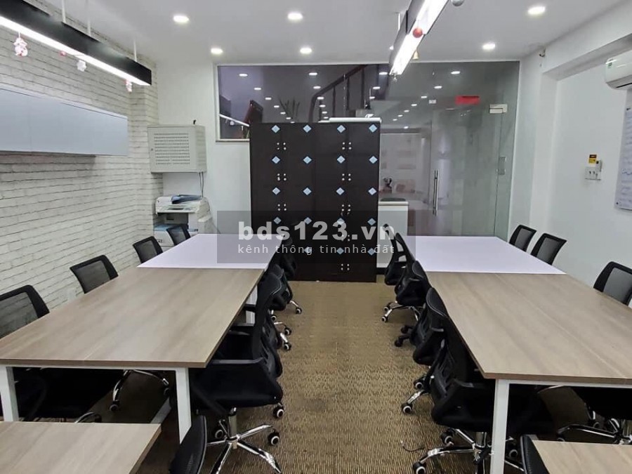 Cho Thuê Nhà Nguyên Căn 1 trệt 5 lầu ( 600m2 )