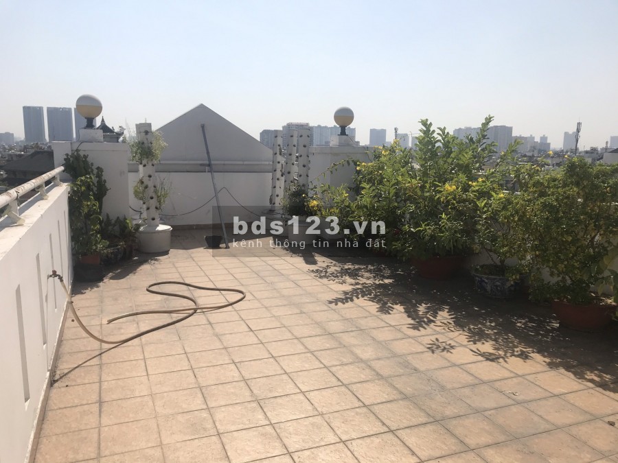 Cho Thuê Nhà Nguyên Căn 1 trệt 5 lầu ( 600m2 )