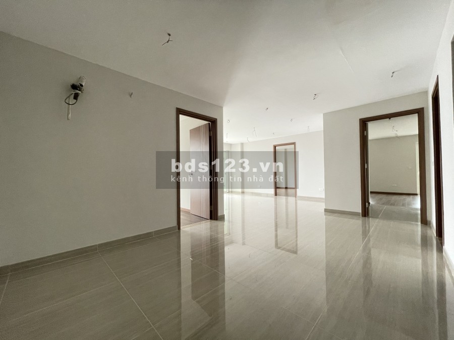 Bán Ciputra L4 căn góc 154m2 tầng cao view sân golf nhà mới nguyên bản chủ đầu tư - LH: 0974606535