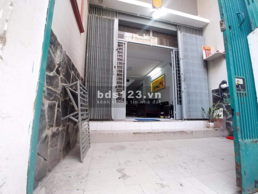 Bán nhà Sát Vòng Xoay Lê Đại Hành Quận 11 4 PN 53m2 giá chỉ 5tỷ6