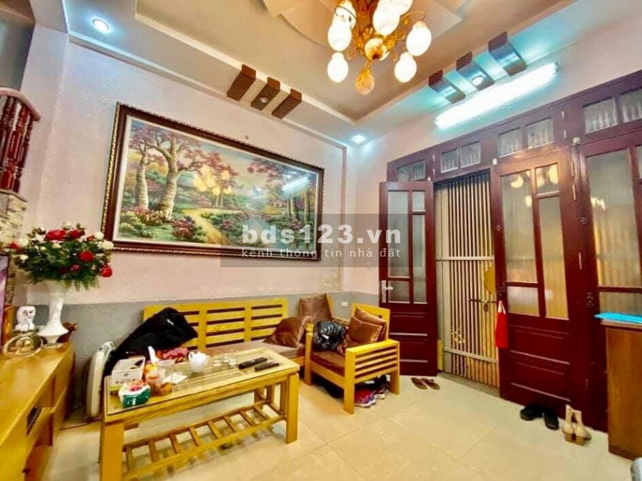Ngắm là mê luôn, quá đẹp, 50m2, 4 tầng, MT rộng. lô góc, nhỉnh 4 tỷ, Hai Bà Trưng