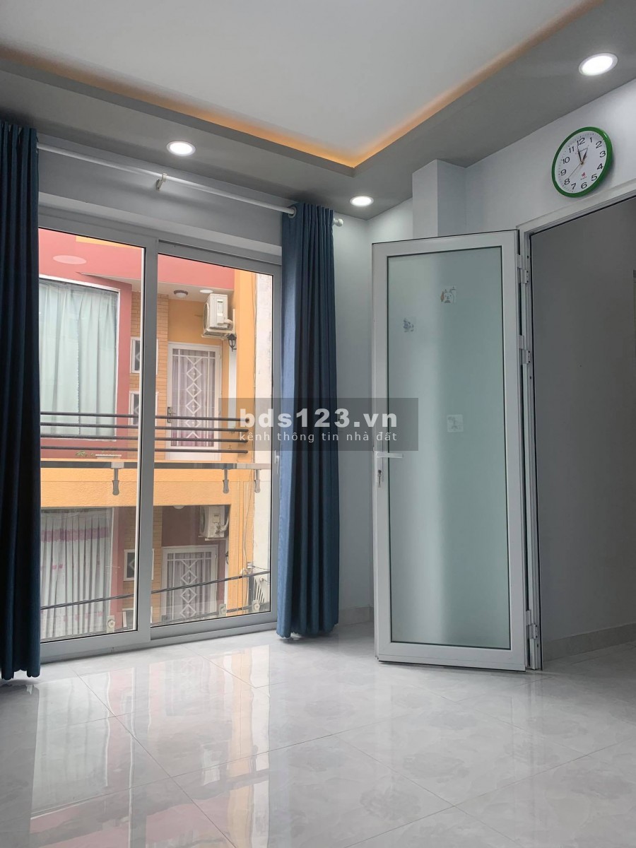Bán gấp nhà Hoàng Hoa Thám 4 tầng 150m2, HXH, vào ở ngay, giá chỉ nhỉnh 6 tỷ