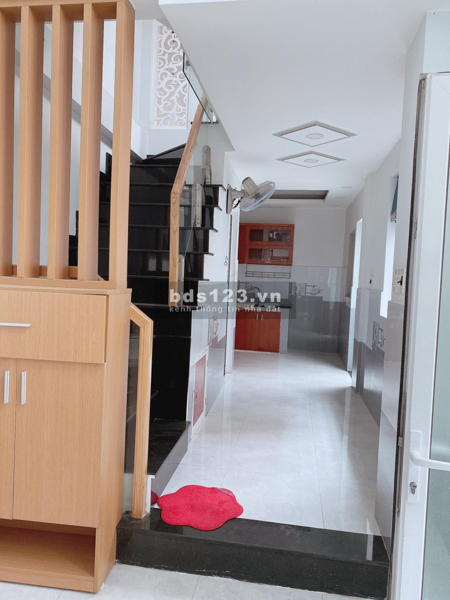 Bán gấp nhà Hoàng Hoa Thám 4 tầng 150m2, HXH, vào ở ngay, giá chỉ nhỉnh 6 tỷ