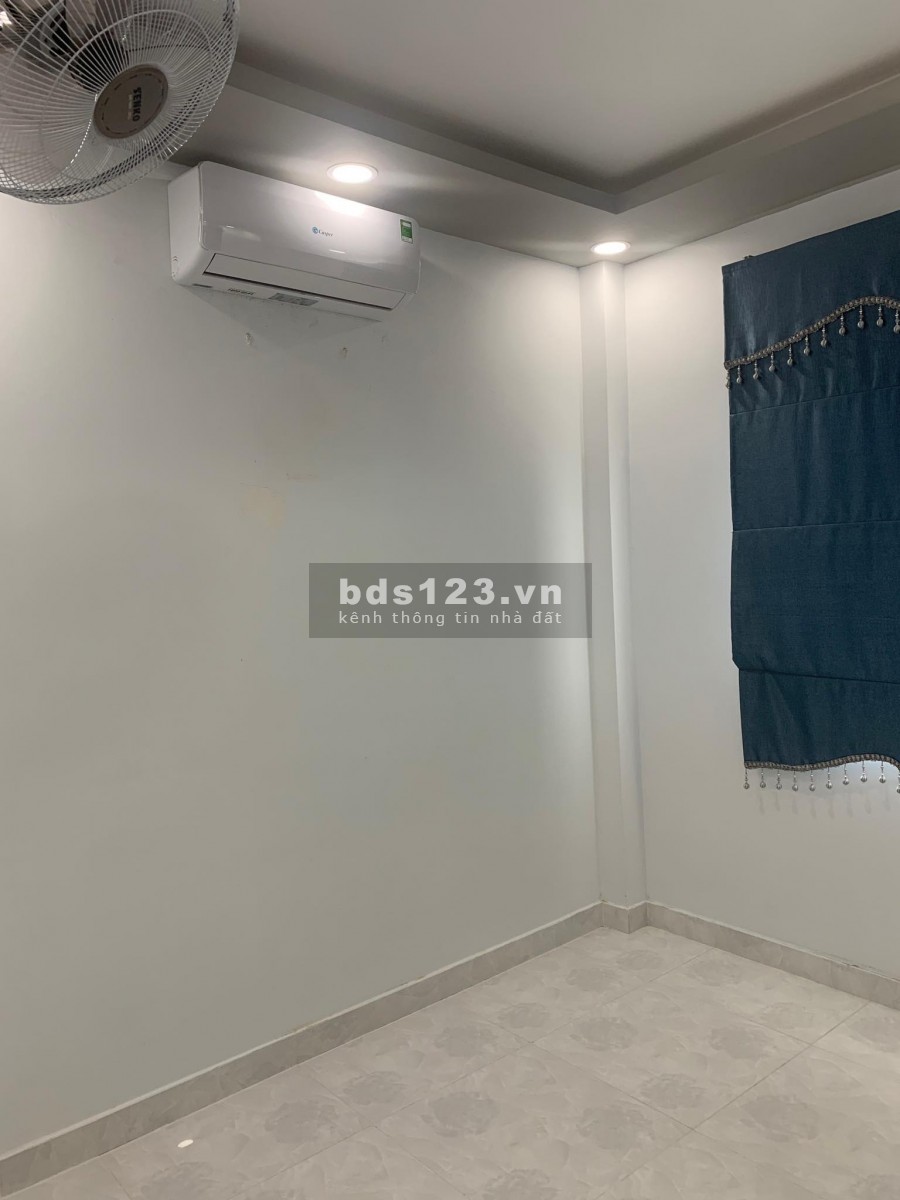 Bán gấp nhà Hoàng Hoa Thám 4 tầng 150m2, HXH, vào ở ngay, giá chỉ nhỉnh 6 tỷ