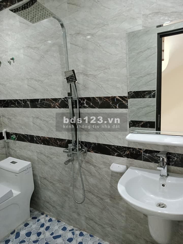 Nhà Dương Văn Bé 52m, 5T, 4.7 tỷ: LH 0933967666.