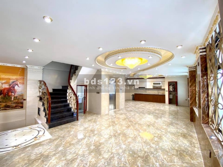 Bán gấp nhà siêu đẹp Ái Mộ, Long Biên, 158m2 , 7 tầng, mt 11m, kinh doanh, lô góc, thang máy, 21 tỷ