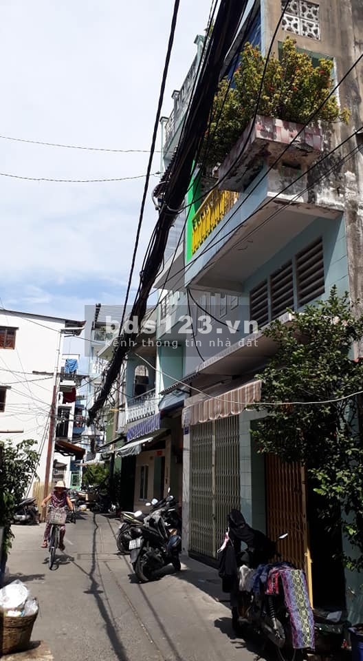 Bán Nhà hẽm Quận 11 nhà mới dọn vào ở ngay giá 4.05 Tỷ