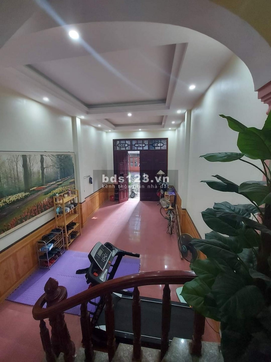 70m2 MTx7.3m, NGUYỄN VĂN CỪ LONG BIÊN BÁN ĐẤT TẶNG NHÀ