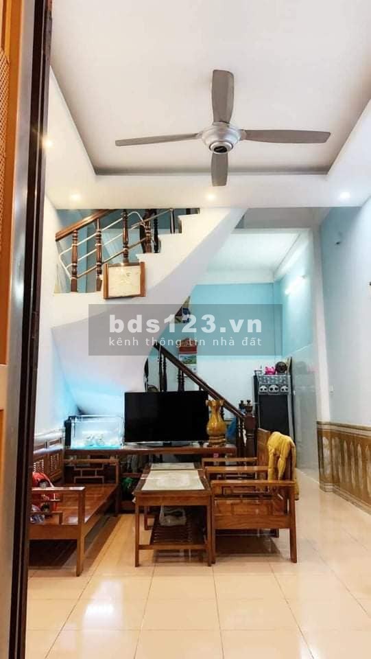 Bán gấp nhà Bùi Xương Trạch, Thanh Xuân 39m 2.9 tỷ, tặng full nội thất