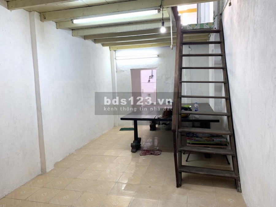Bán nhà cũ 3x9, hẻm an ninh, CMT8 P15 Q10 giá 2ti5